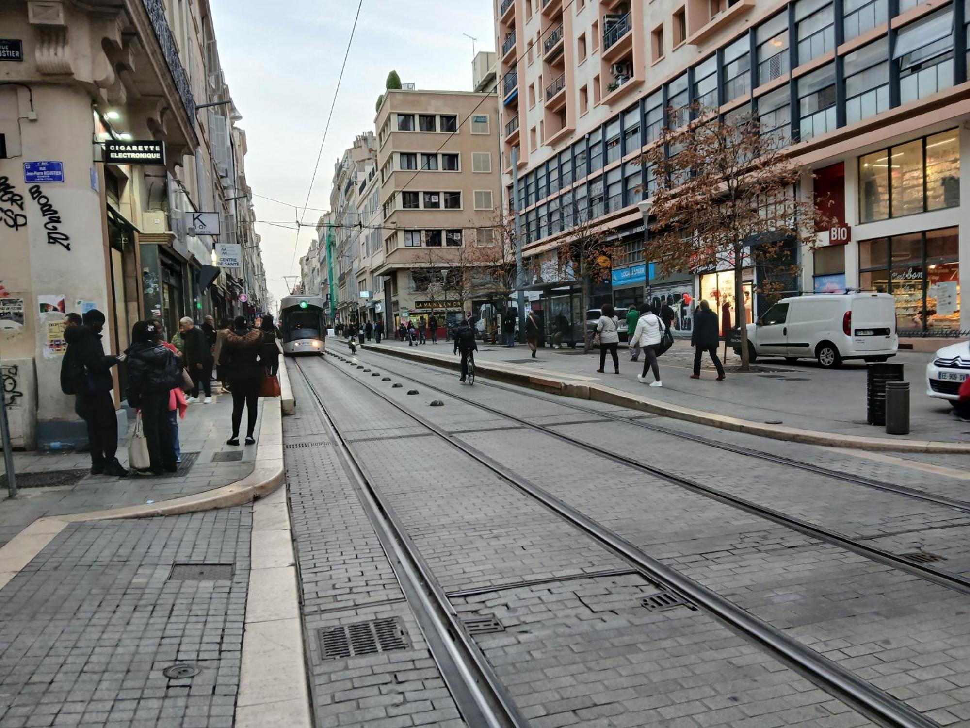 Loft Americain Centre 7 Personnes * Marseille